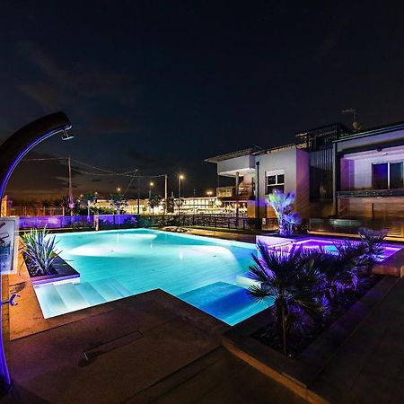 Una Terrazza Sul Lago A2 Con Piscina By Wonderful Italy Leilighet Peschiera del Garda Eksteriør bilde